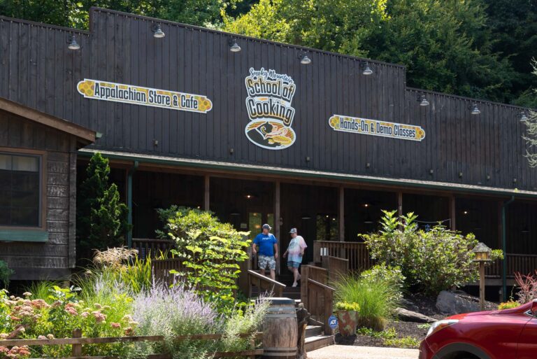 Smoky Mountain School of Cooking exterior sign