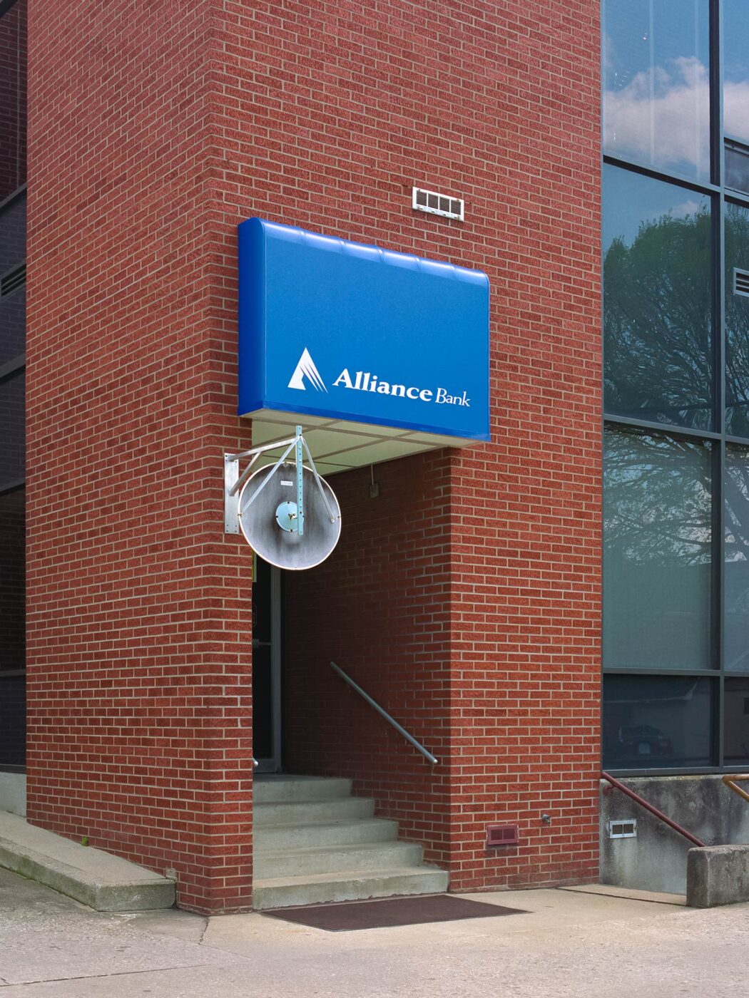 Alliance Bank exterior signage