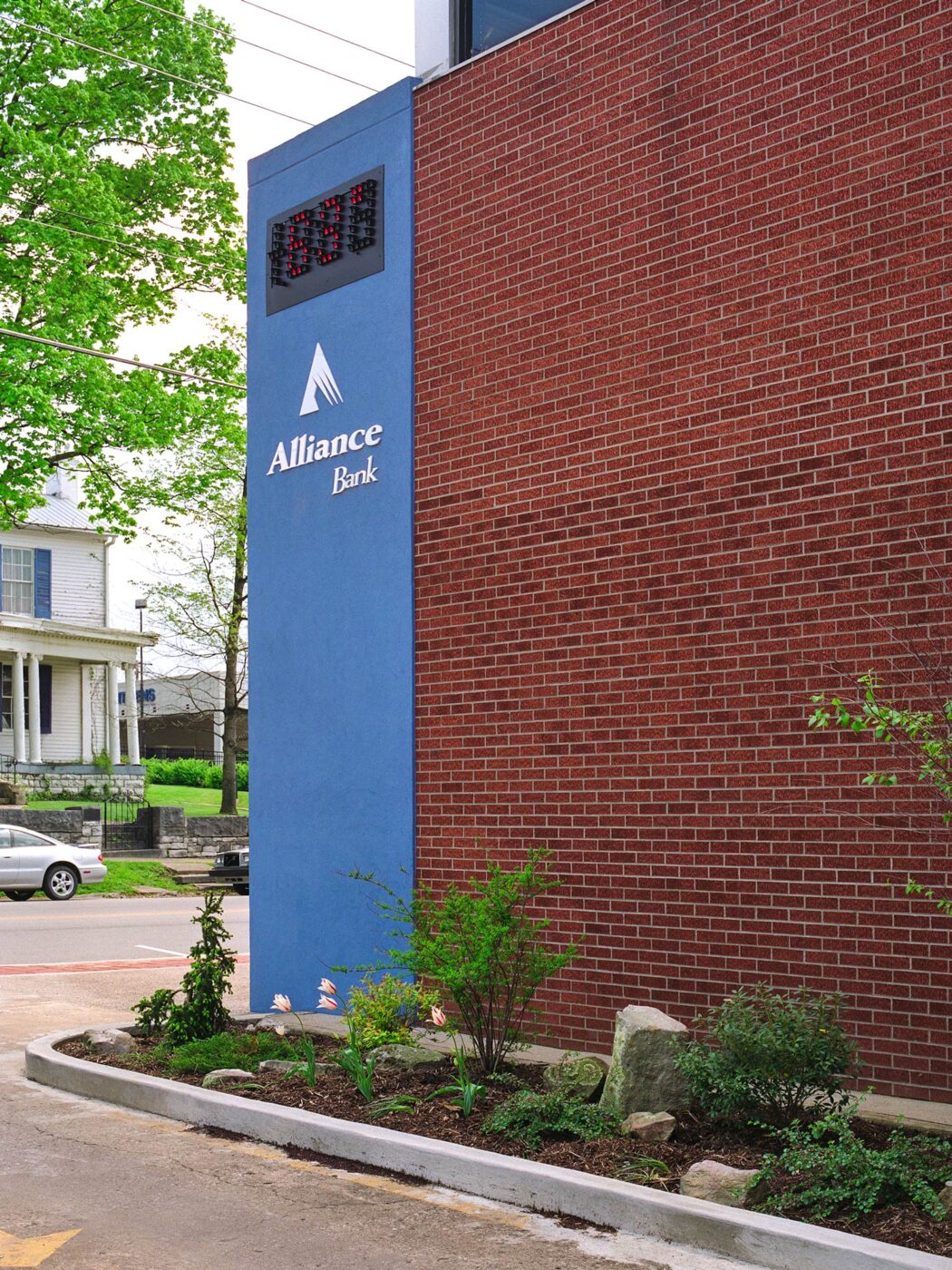 Alliance Bank exterior signage