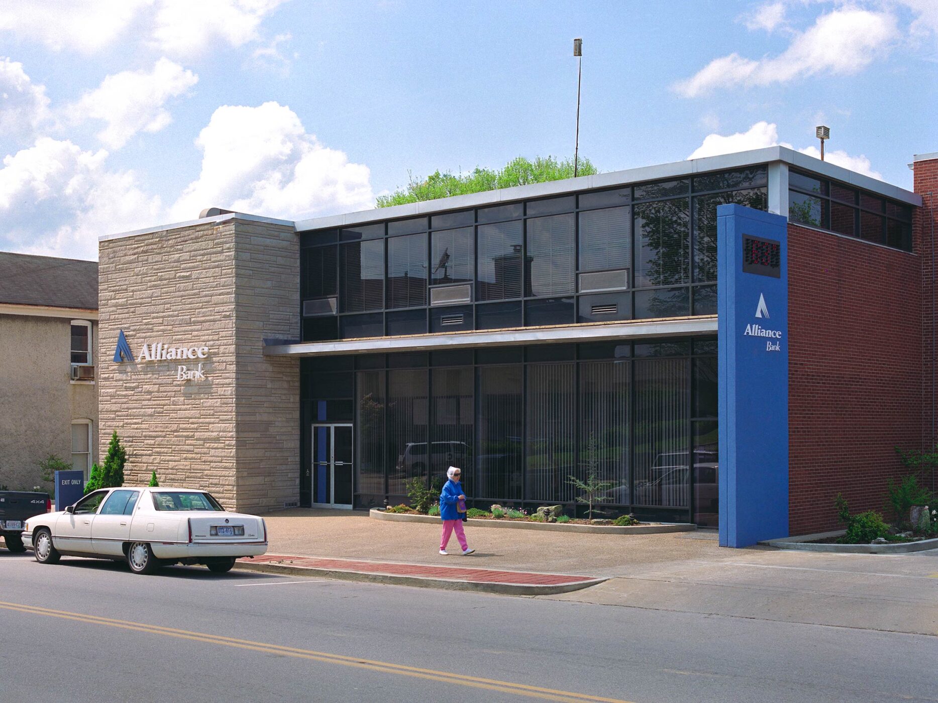 alliance Bank building front signage